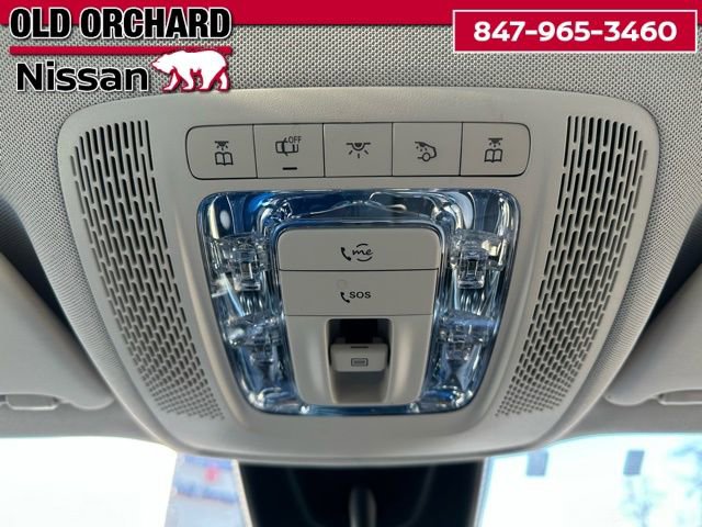 Used 2022 Mercedes-Benz GLB 250 4MATIC w/ Premium Package Lite image 15