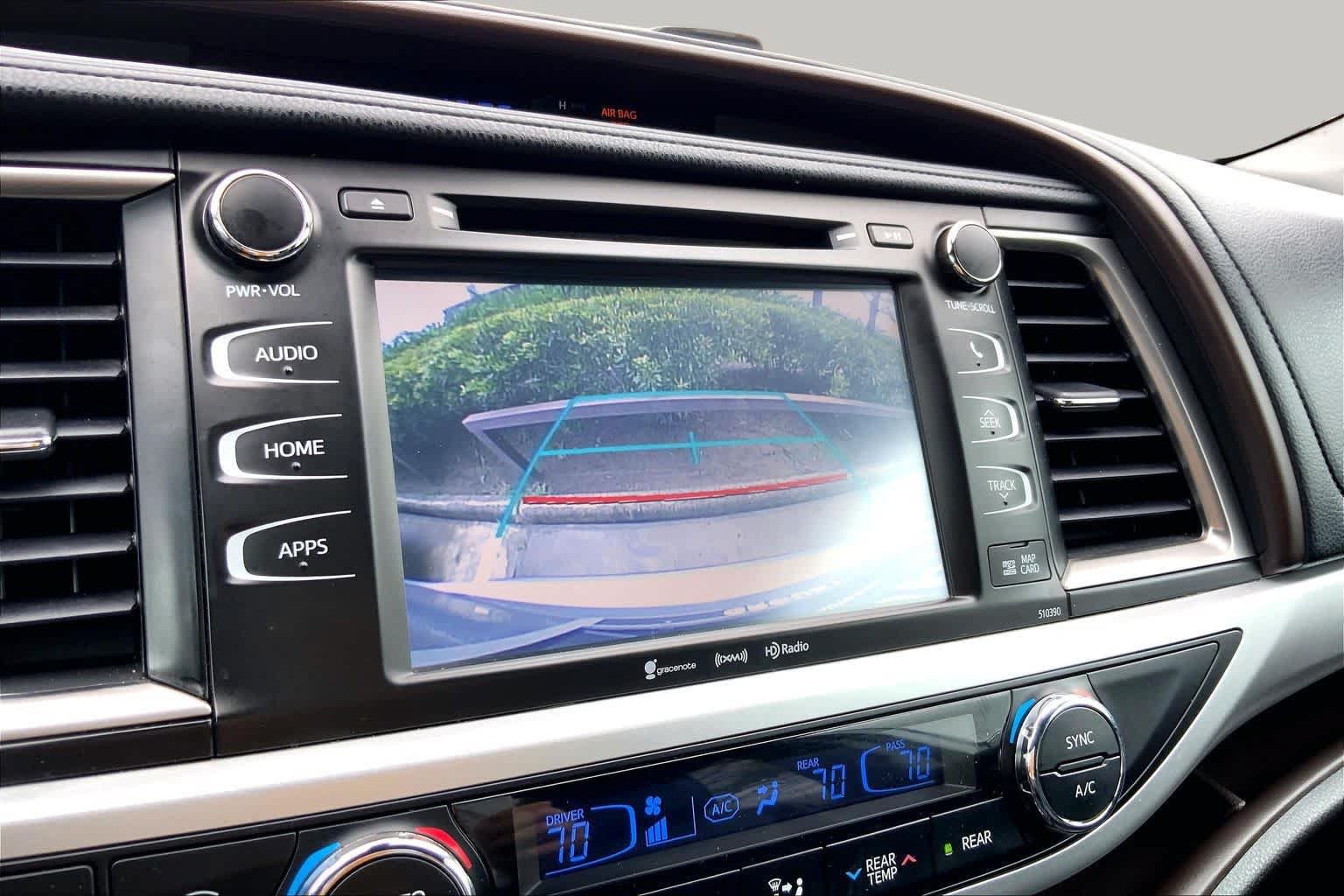 Used 2019 Toyota Highlander XLE FWD image 27