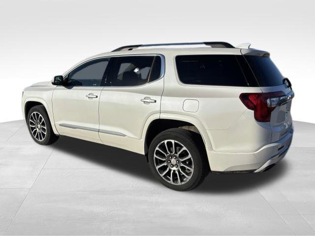 Used 2020 GMC Acadia Denali w/ Technology Package AWD/4WD image 3