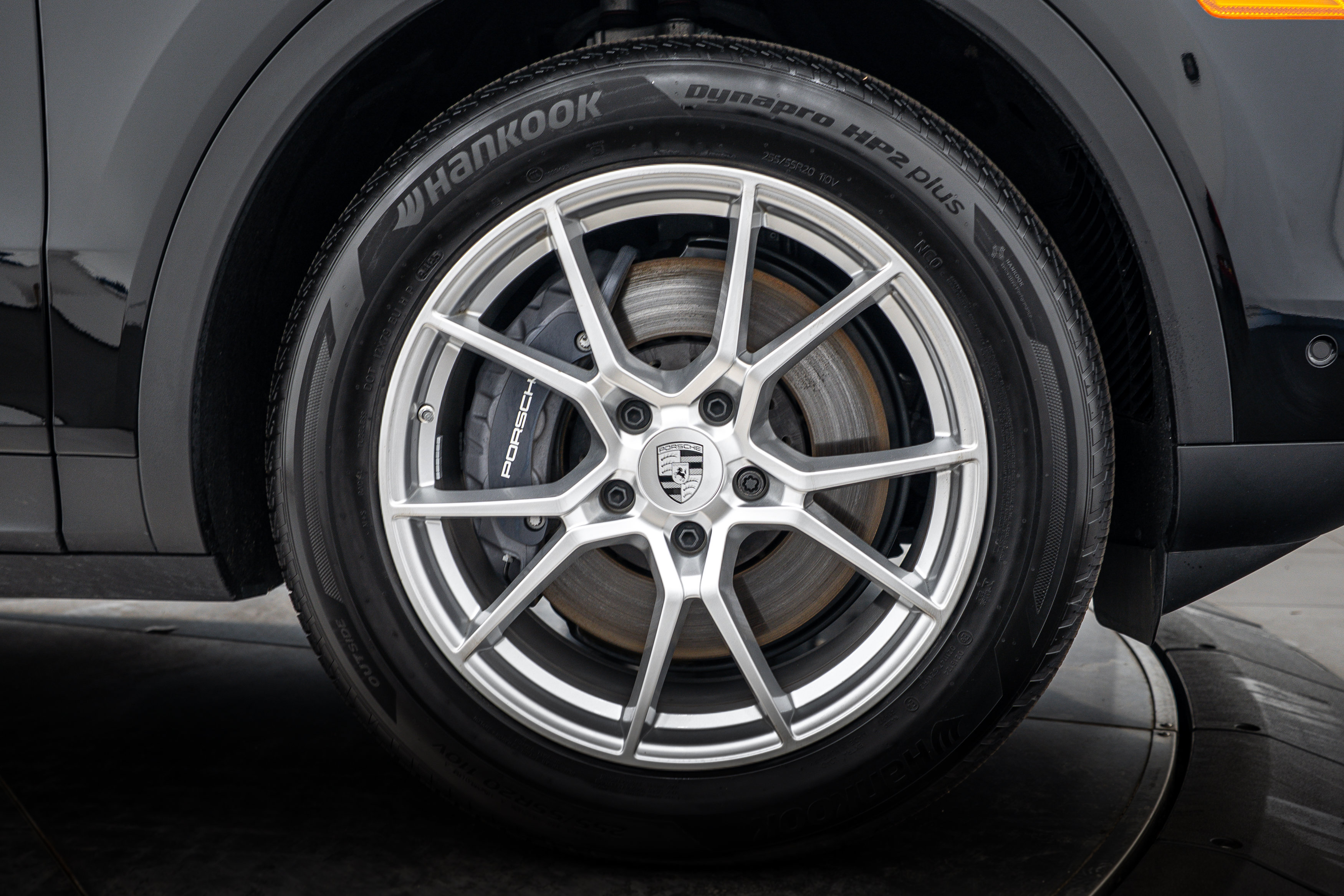 Certified 2026 Porsche Cayenne AWD/4WD image 11