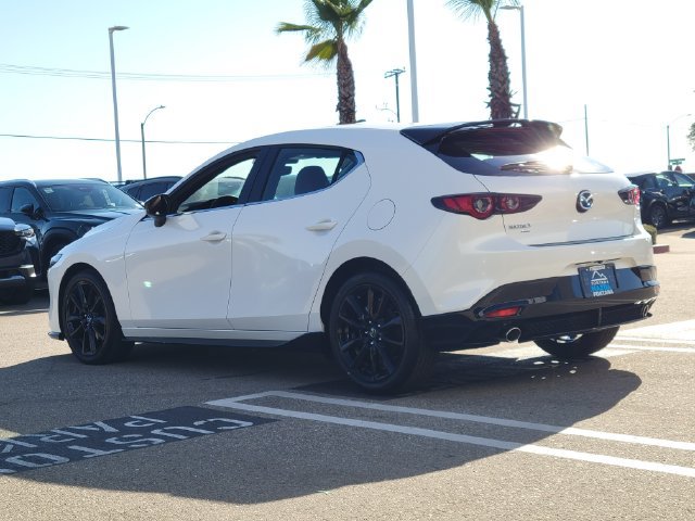 New 2026 MAZDA MAZDA3 Carbon w/ Appearance Package AWD/4WD image 4