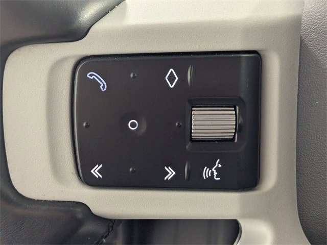 Used 2020 Land Rover Defender 110 SE image 15