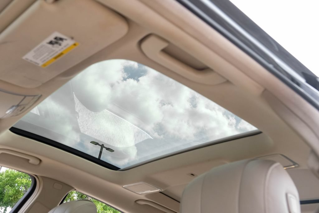 Used 2014 Mercedes-Benz S 550 Sedan image 24