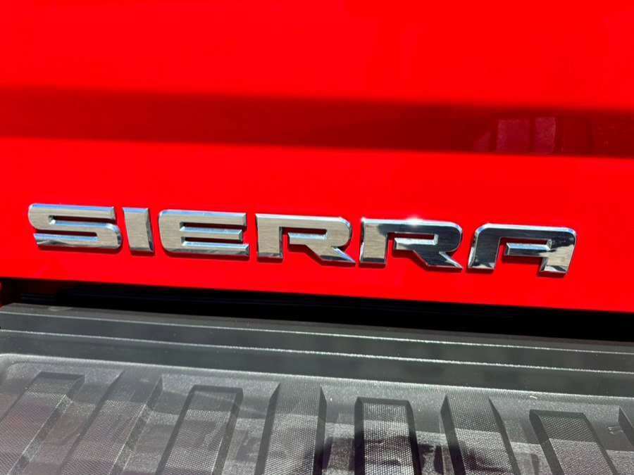 Used 2019 GMC Sierra 2500 SLT w/ Duramax Plus Package AWD/4WD image 31