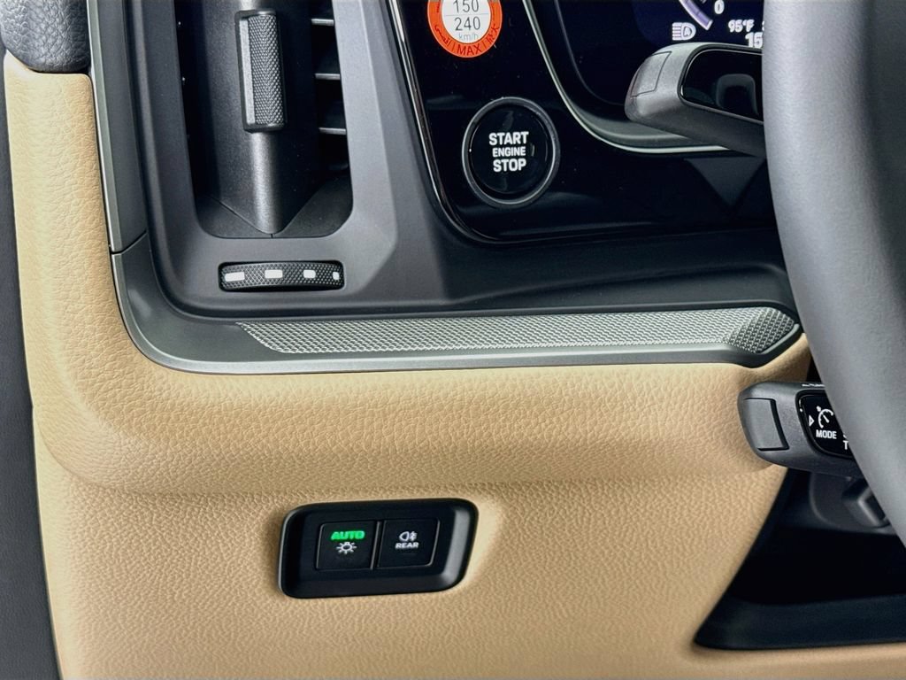 New 2026 Porsche Cayenne Coupe AWD/4WD image 14