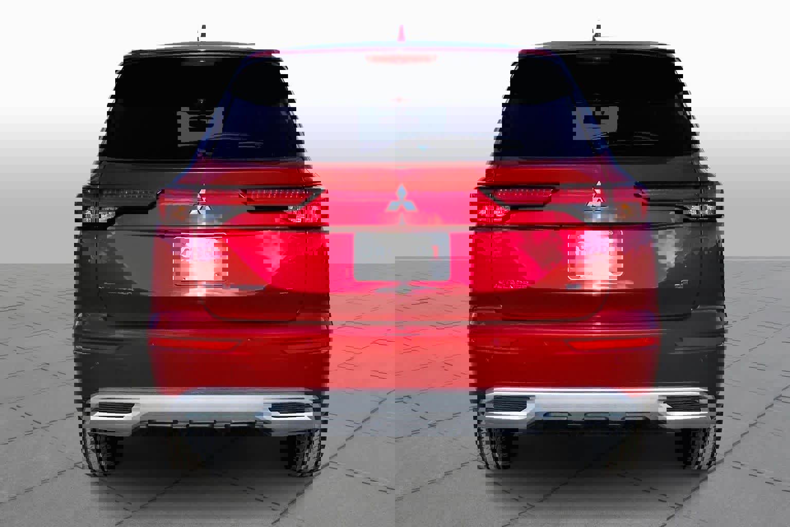 Used 2024 Mitsubishi Outlander SE image 5