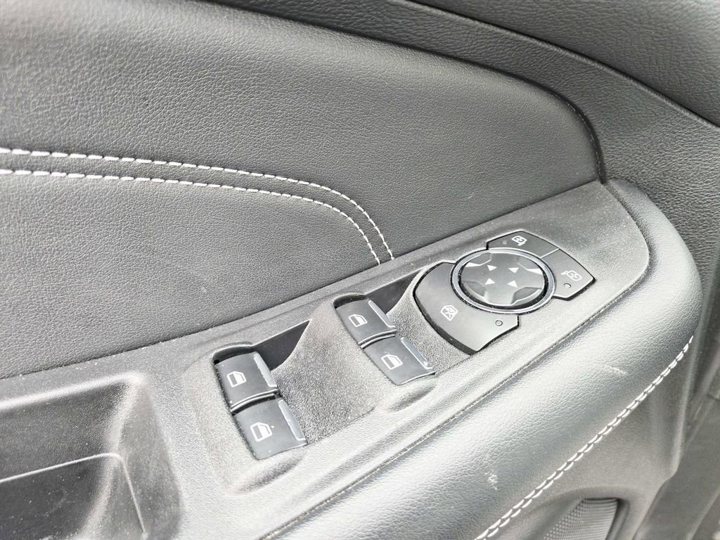 Used 2022 Ford Edge Titanium image 38