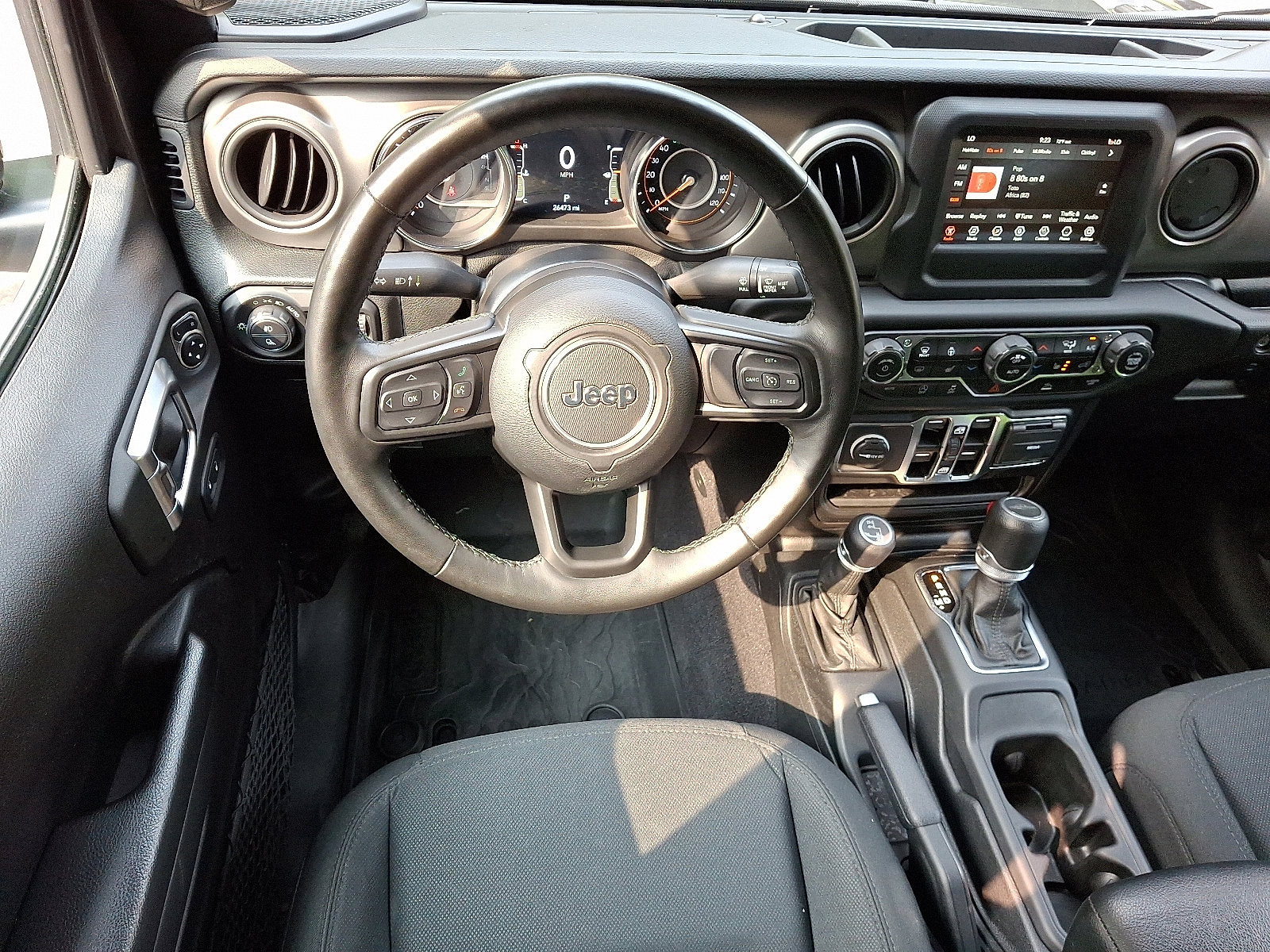 Certified 2021 Jeep Gladiator Willys image 12