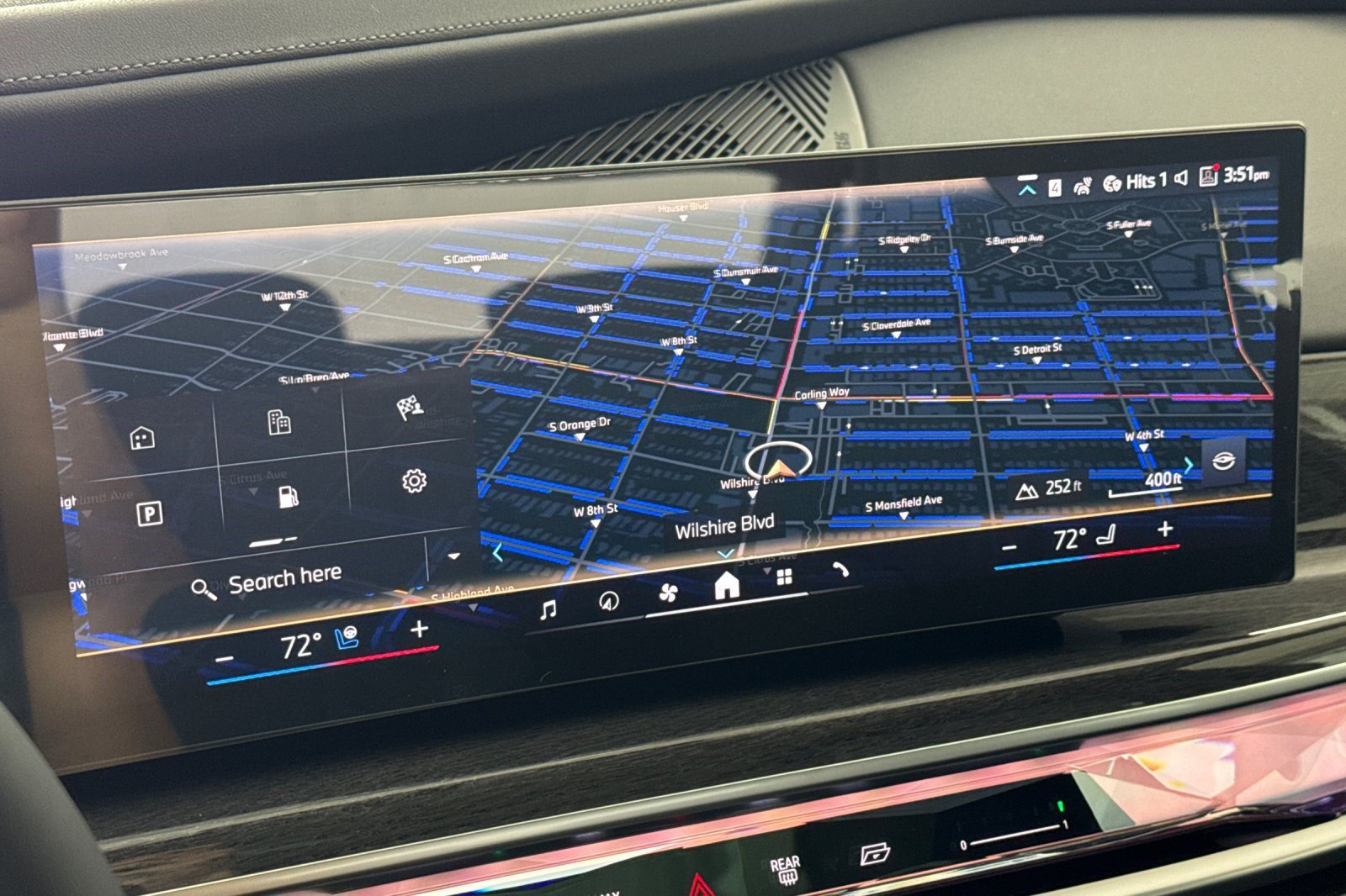 New 2026 BMW 750e xDrive w/ Premium Package AWD/4WD image 18