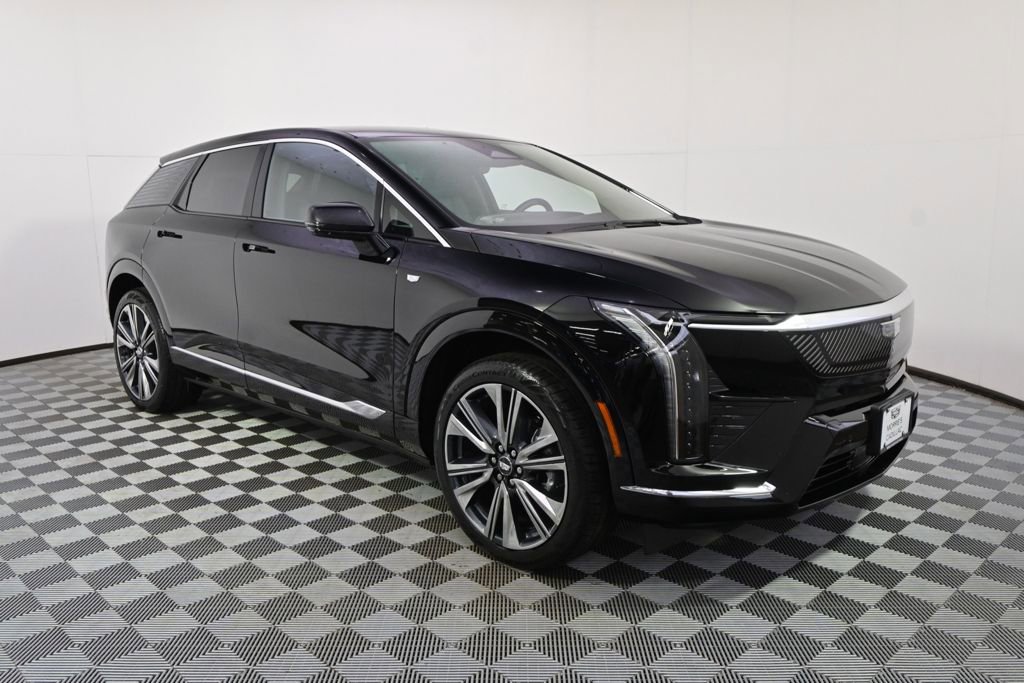 New 2026 Cadillac Optiq Luxury 2 w/ LPO, Floor Liner Package AWD/4WD image 8