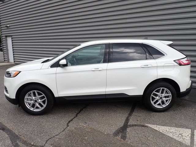 Used 2023 Ford Edge SEL w/ Convenience Package AWD/4WD image 2