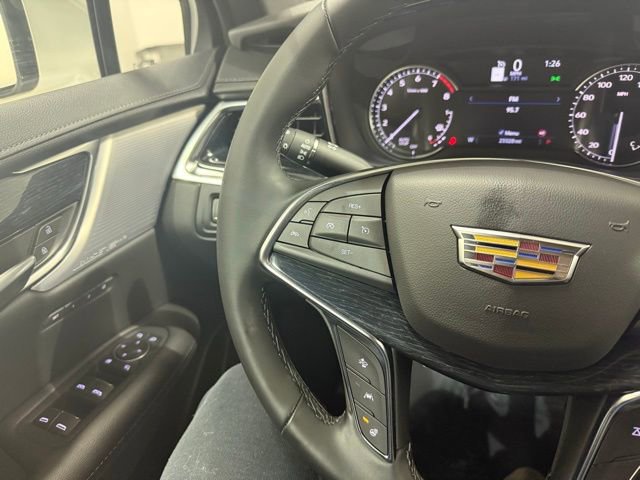 Used 2025 Cadillac XT5 Premium Luxury image 15