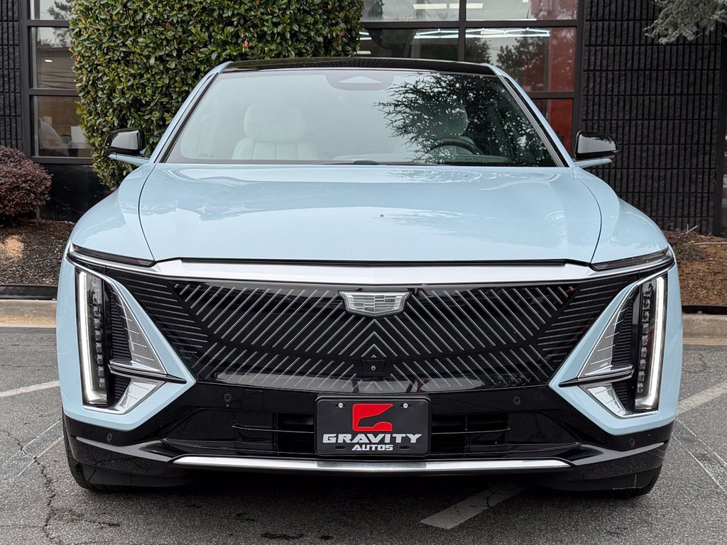 Used 2024 Cadillac Lyriq Luxury AWD/4WD image 3