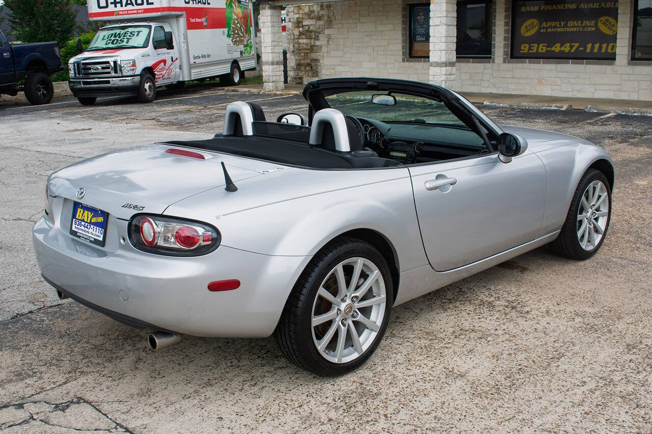 Used 2008 MAZDA MX-5 Miata Touring RWD image 6
