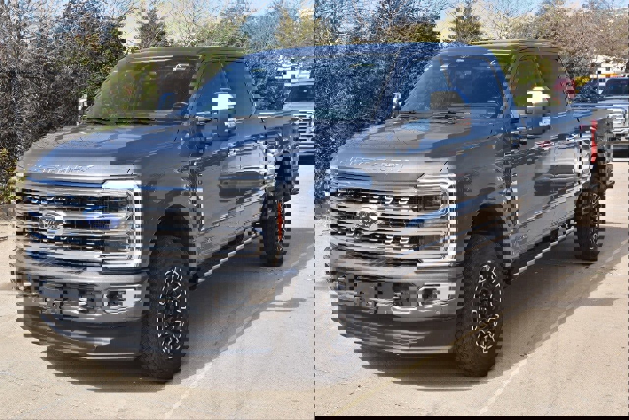Certified 2024 Ford F250 Platinum w/ FX4 Off-Road Package image 3