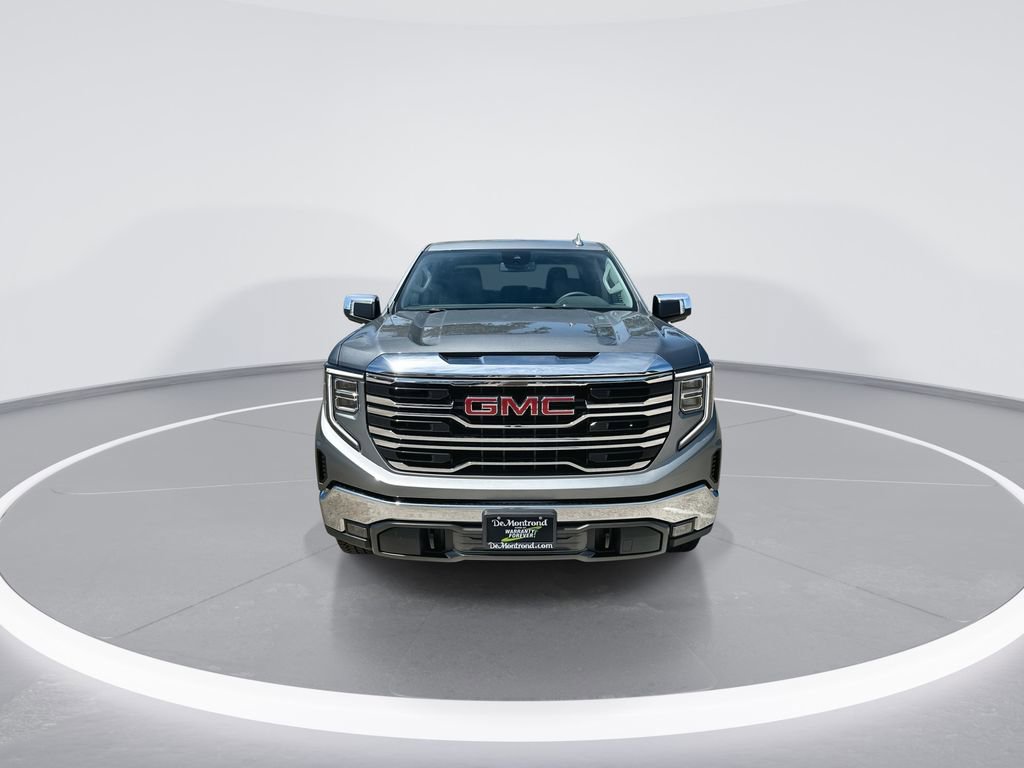 New 2026 GMC Sierra 1500 SLT image 3