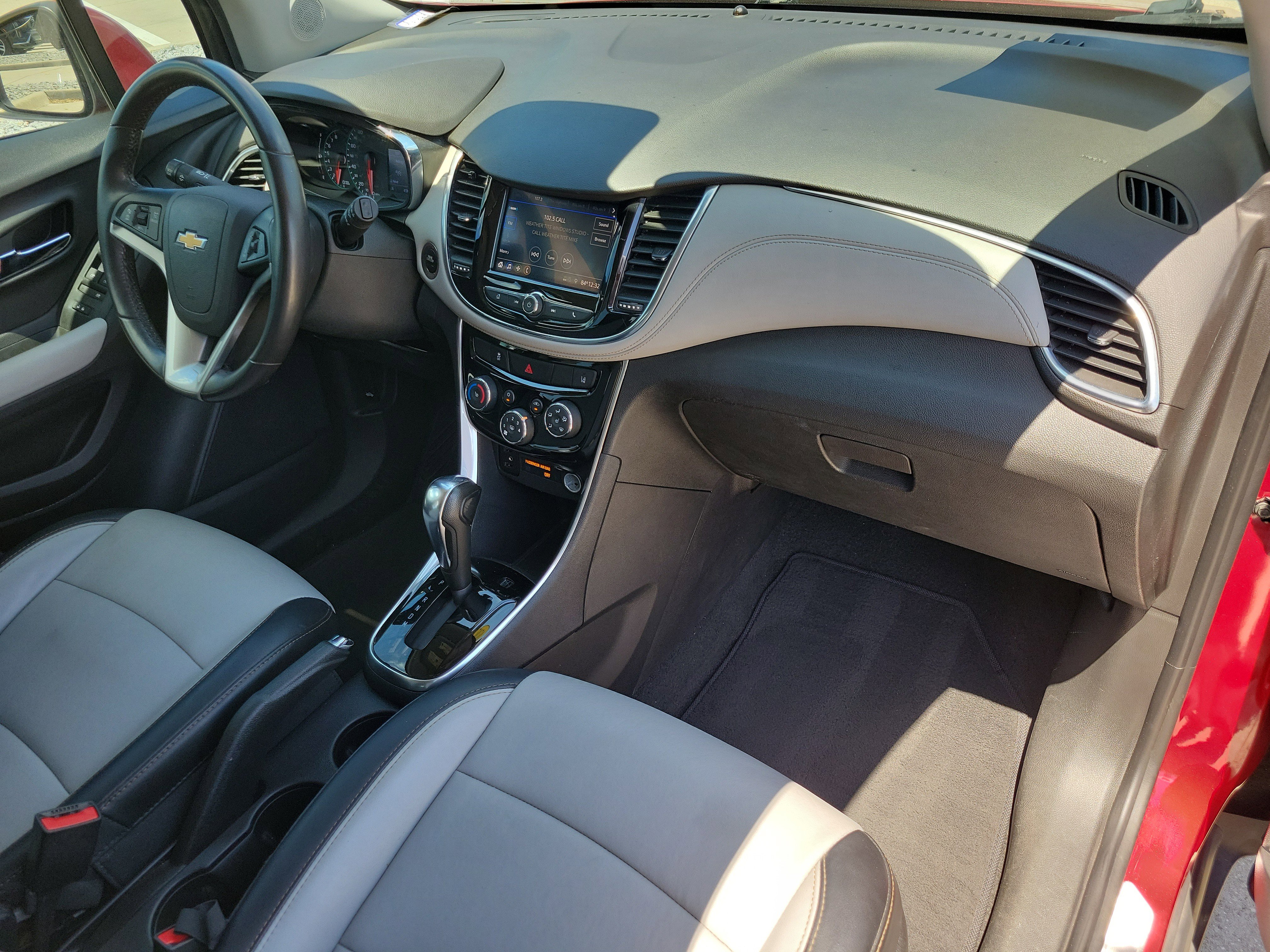 Used 2020 Chevrolet Trax Premier FWD image 11