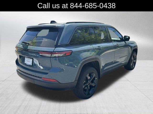 New 2026 Jeep Grand Cherokee Limited w/ Limited Altitude Package RWD image 5