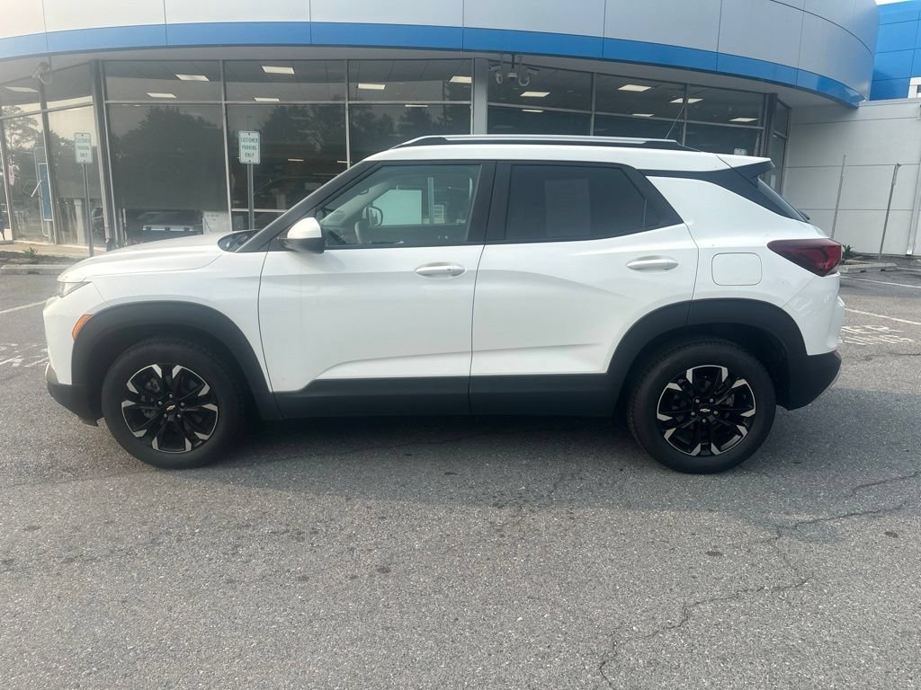 Used 2021 Chevrolet TrailBlazer LT w/ Convenience Package AWD/4WD image 8