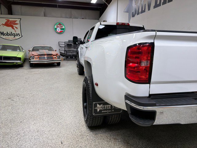 Used 2015 Chevrolet Silverado 3500 LTZ w/ Duramax Plus Package image 9