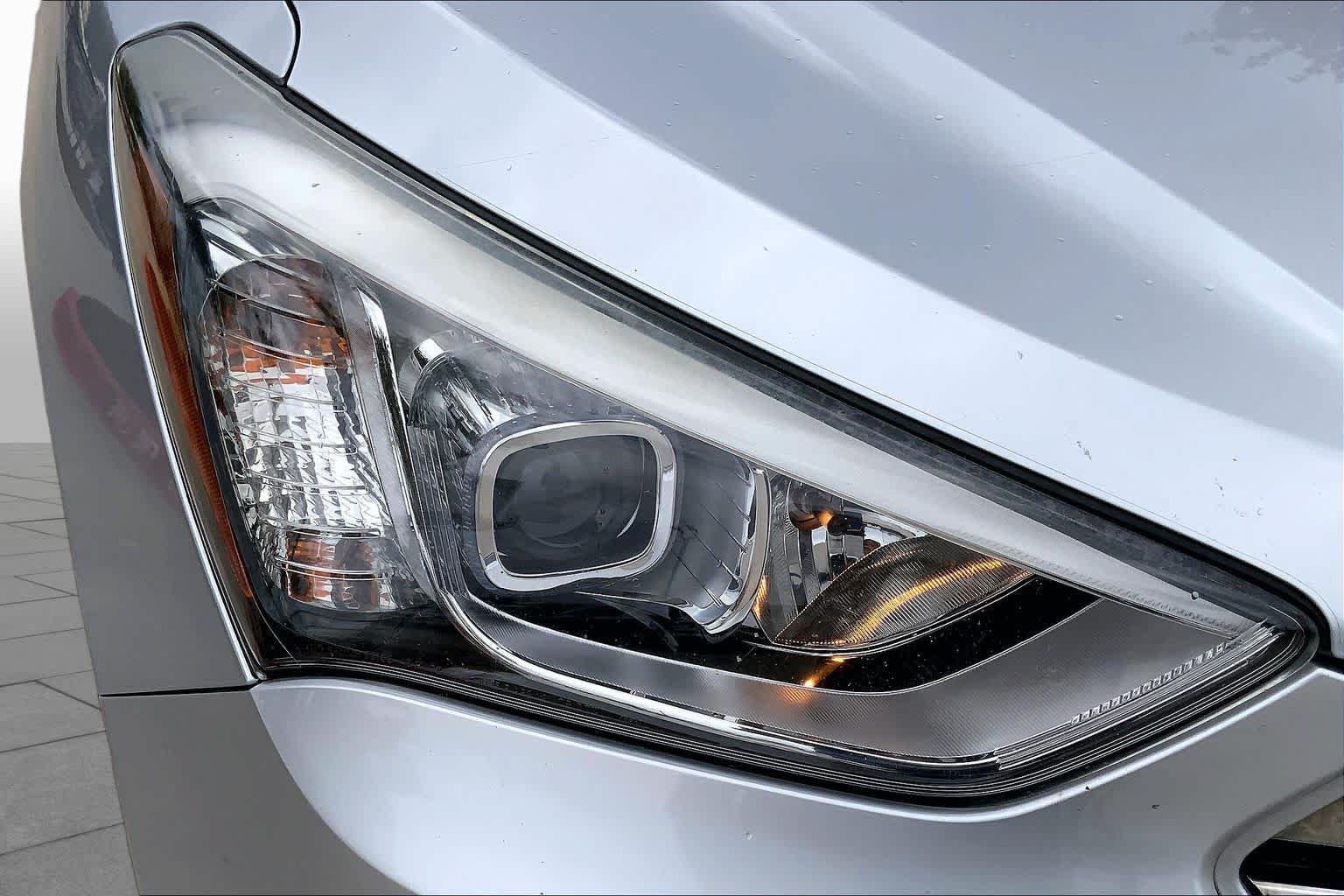 Used 2016 Hyundai Santa Fe Sport 2.0T w/ Option Group 05 FWD image 27