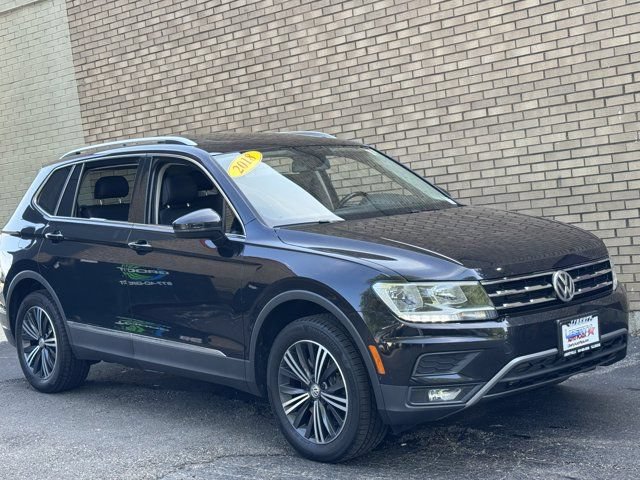 Used 2018 Volkswagen Tiguan SEL FWD image 2