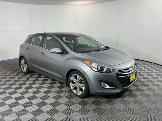 Used 2015 Hyundai Elantra GT w/ Option Group 03 FWD image 3