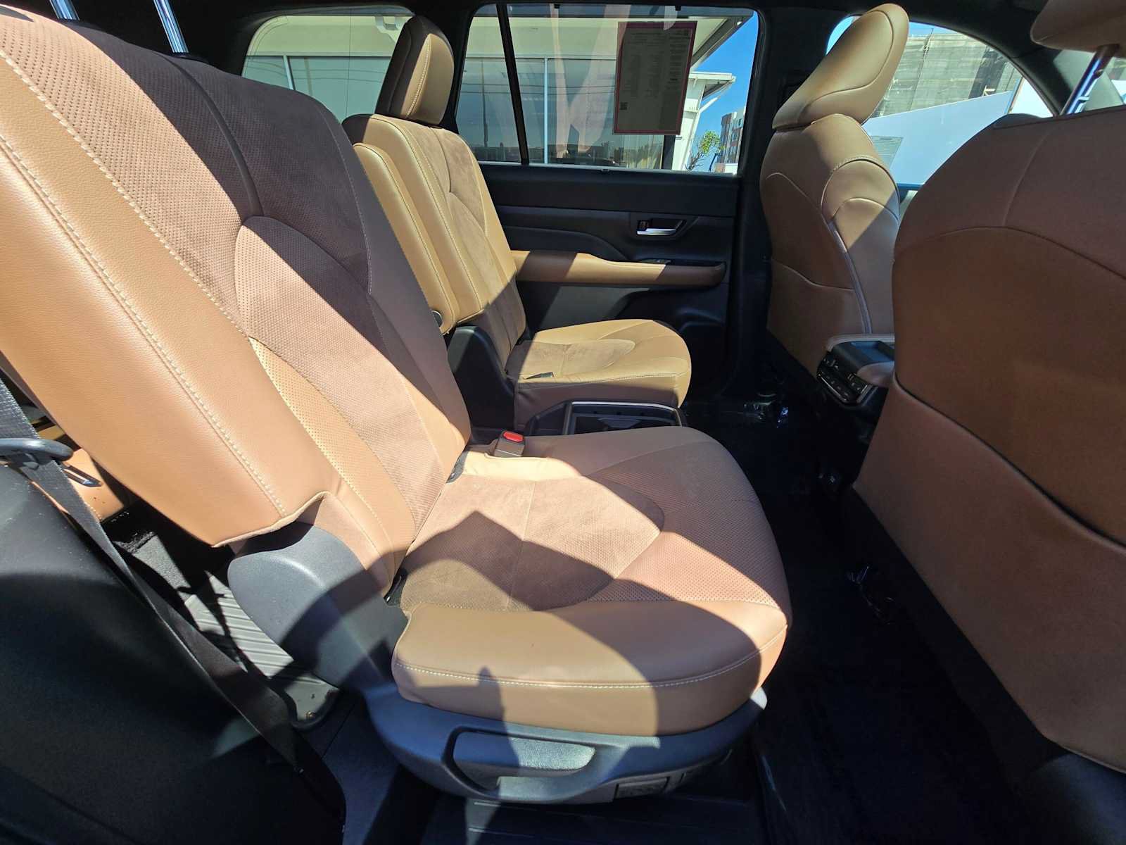 Used 2024 Toyota Grand Highlander AWD Hybrid image 12