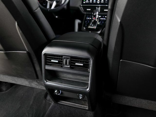 Certified 2023 Porsche Cayenne AWD/4WD image 24