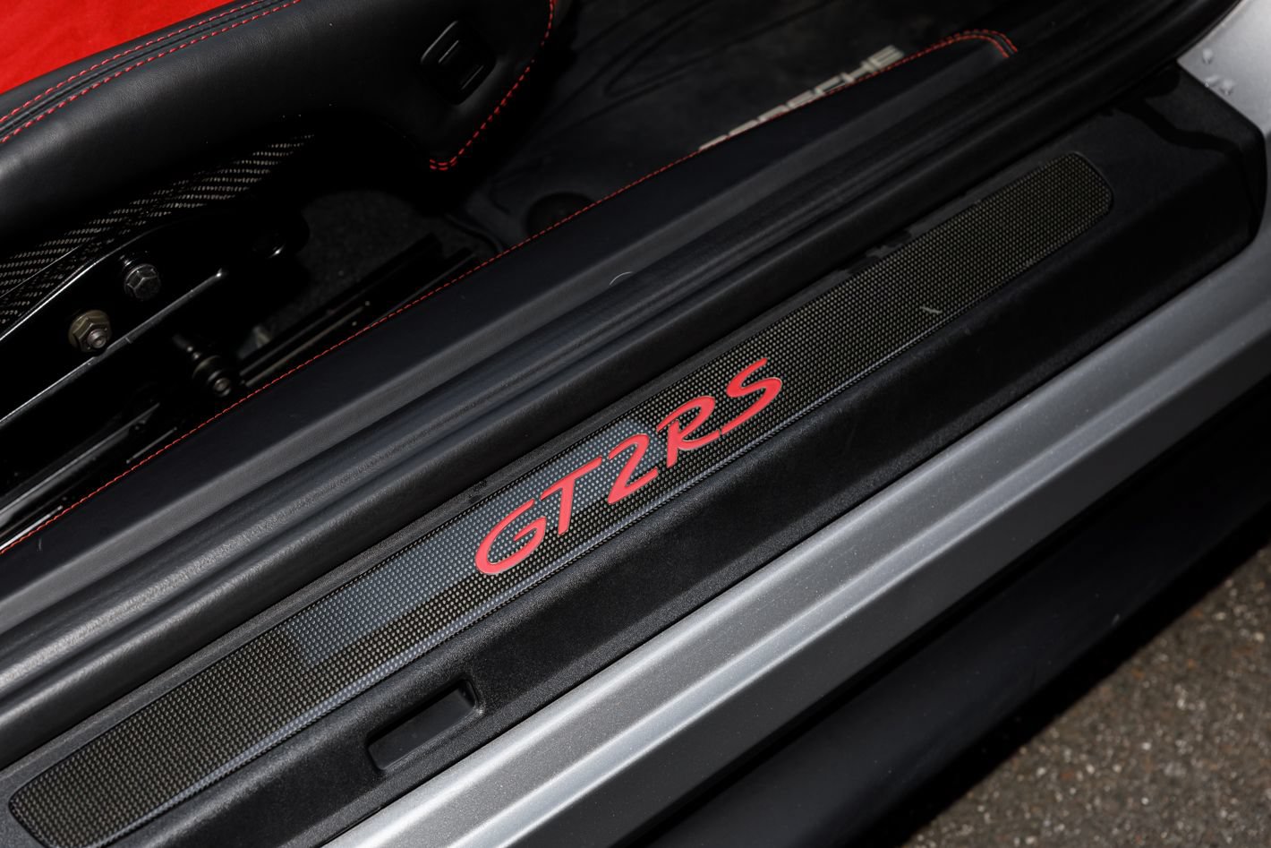 Used 2018 Porsche 911 GT2 RS w/ Weissach Package RWD image 62