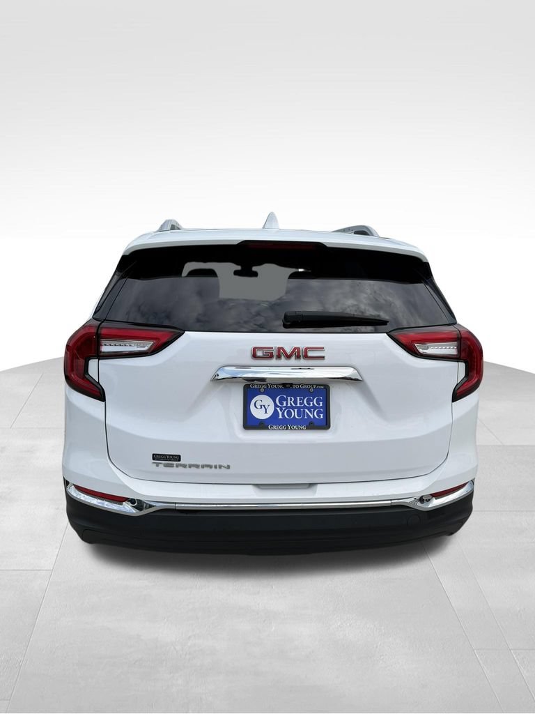 Used 2024 GMC Terrain SLT FWD image 4