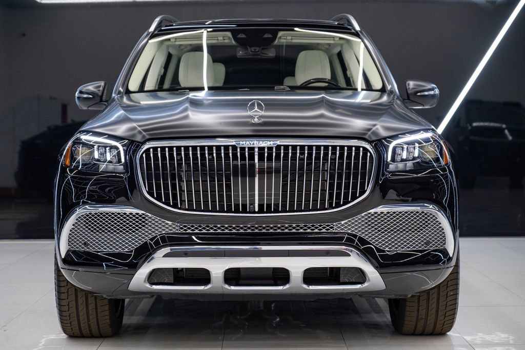 Used 2022 Mercedes-Benz Maybach GLS 600 4MATIC image 2