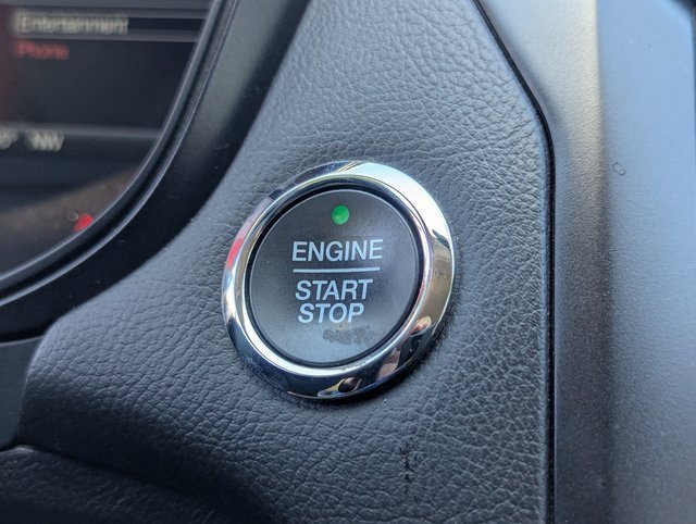 Used 2018 Ford Fusion SE w/ Equipment Group 201A image 15