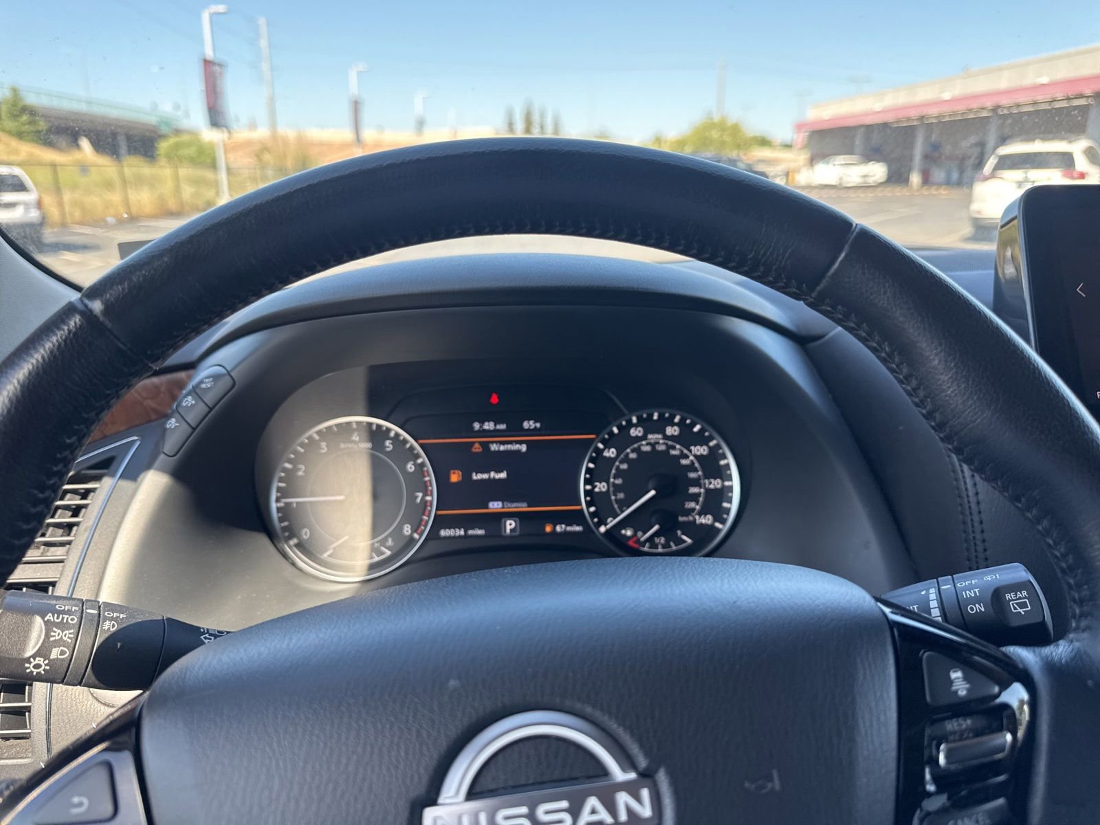 Used 2024 Nissan Armada SL w/ Captain's Chairs Package RWD image 15
