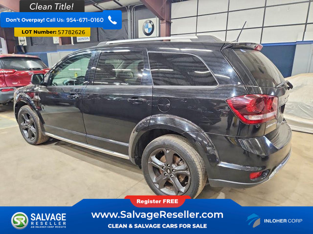 Used 2019 Dodge Journey Crossroad FWD image 3