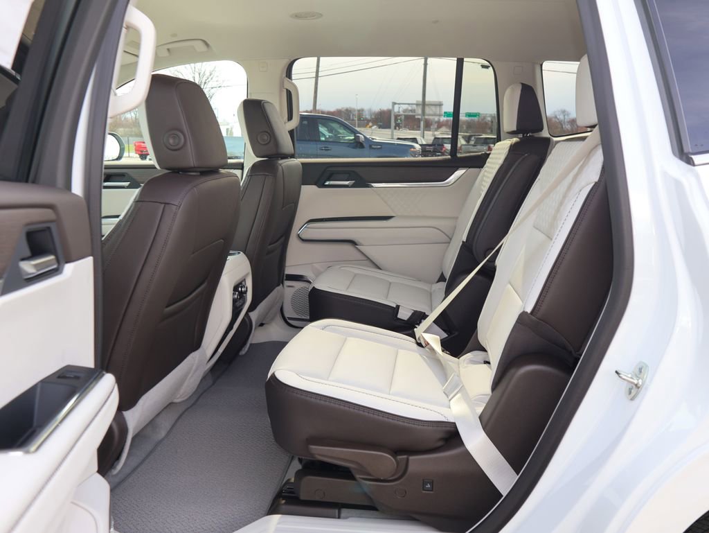 New 2026 GMC Acadia Denali w/ Super Cruise Package image 11