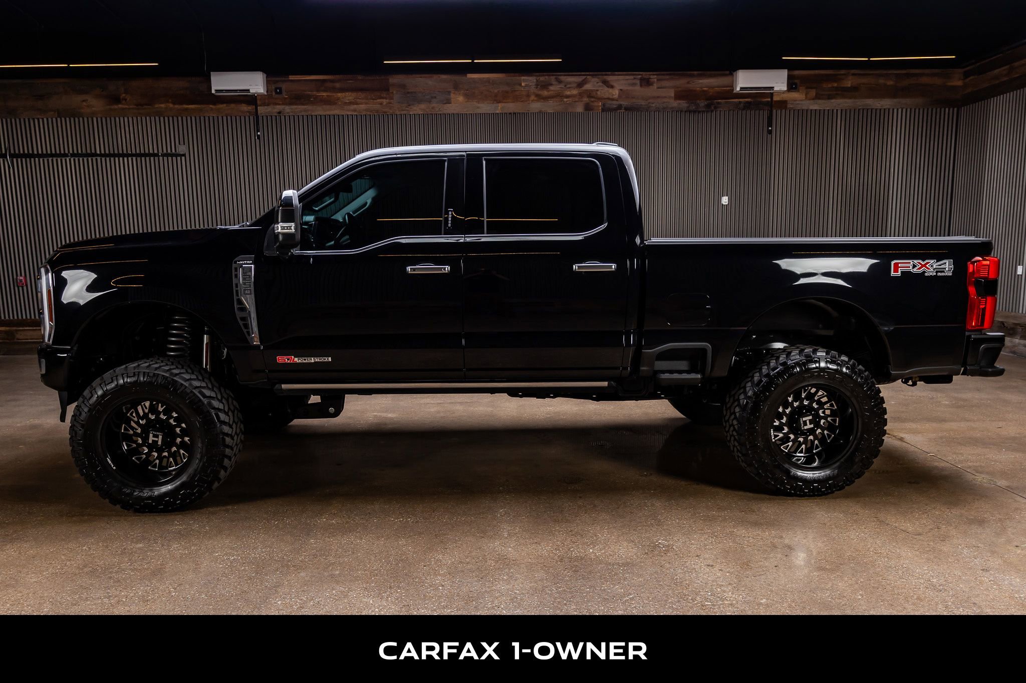 Used 2024 Ford F250 Limited w/ FX4 Off-Road Package AWD/4WD image 5