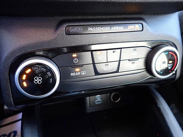 Used 2021 Ford Escape SE image 14