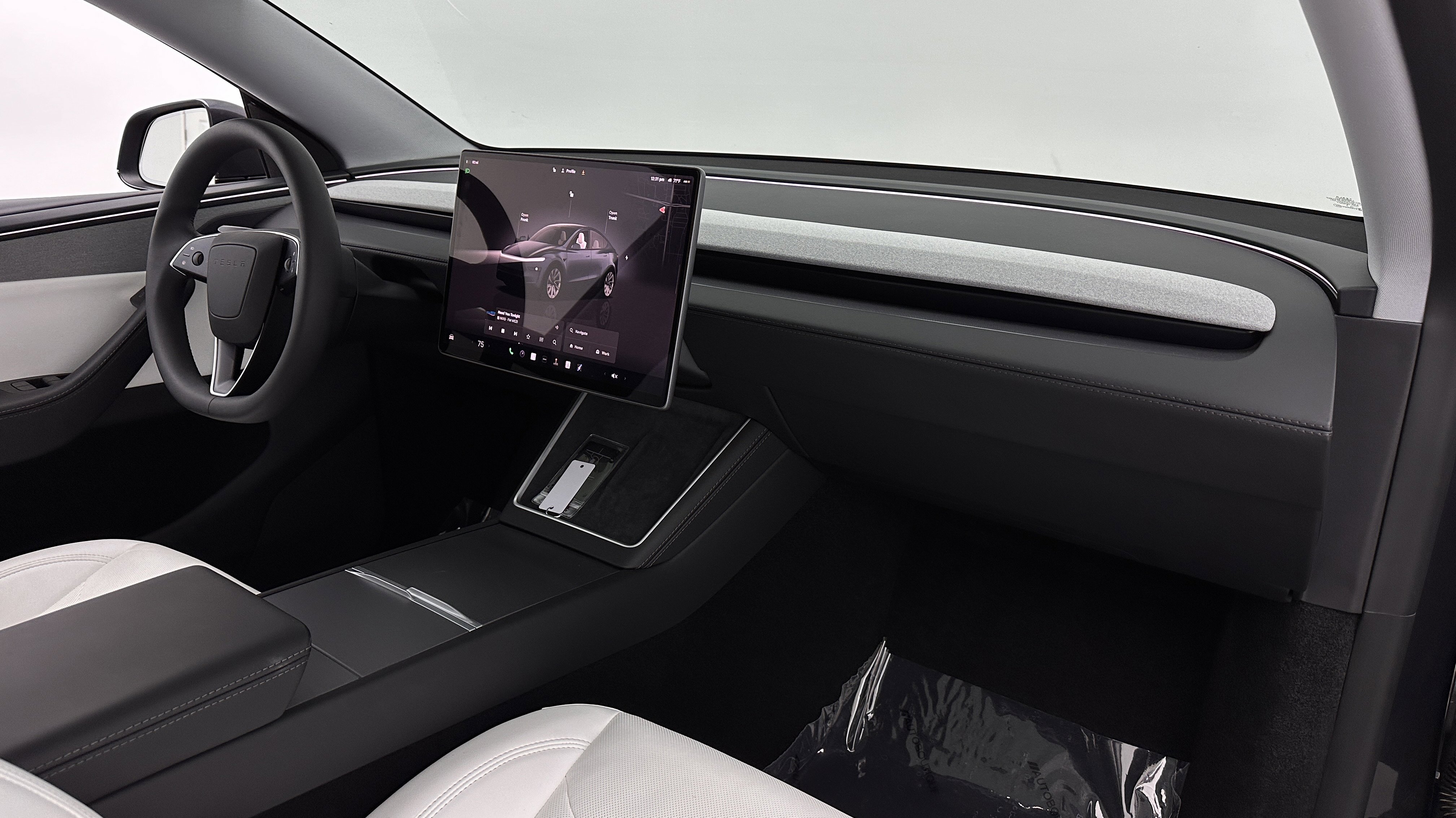 Used 2026 Tesla Model Y Long Range image 37