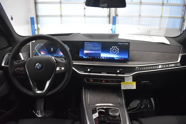 New 2026 BMW X5 xDrive40i w/ Premium Package AWD/4WD image 5