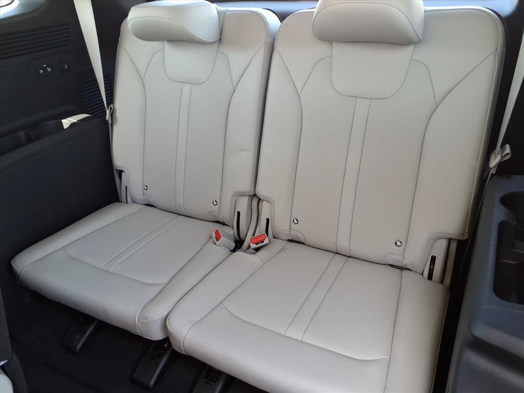 Used 2024 Kia Sorento S AWD/4WD image 15