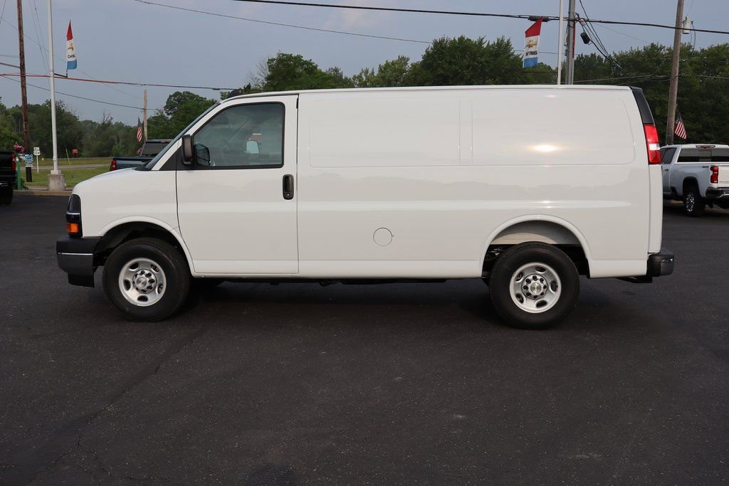 New 2025 Chevrolet Express 2500 w/ Driver Convenience Package RWD image 21