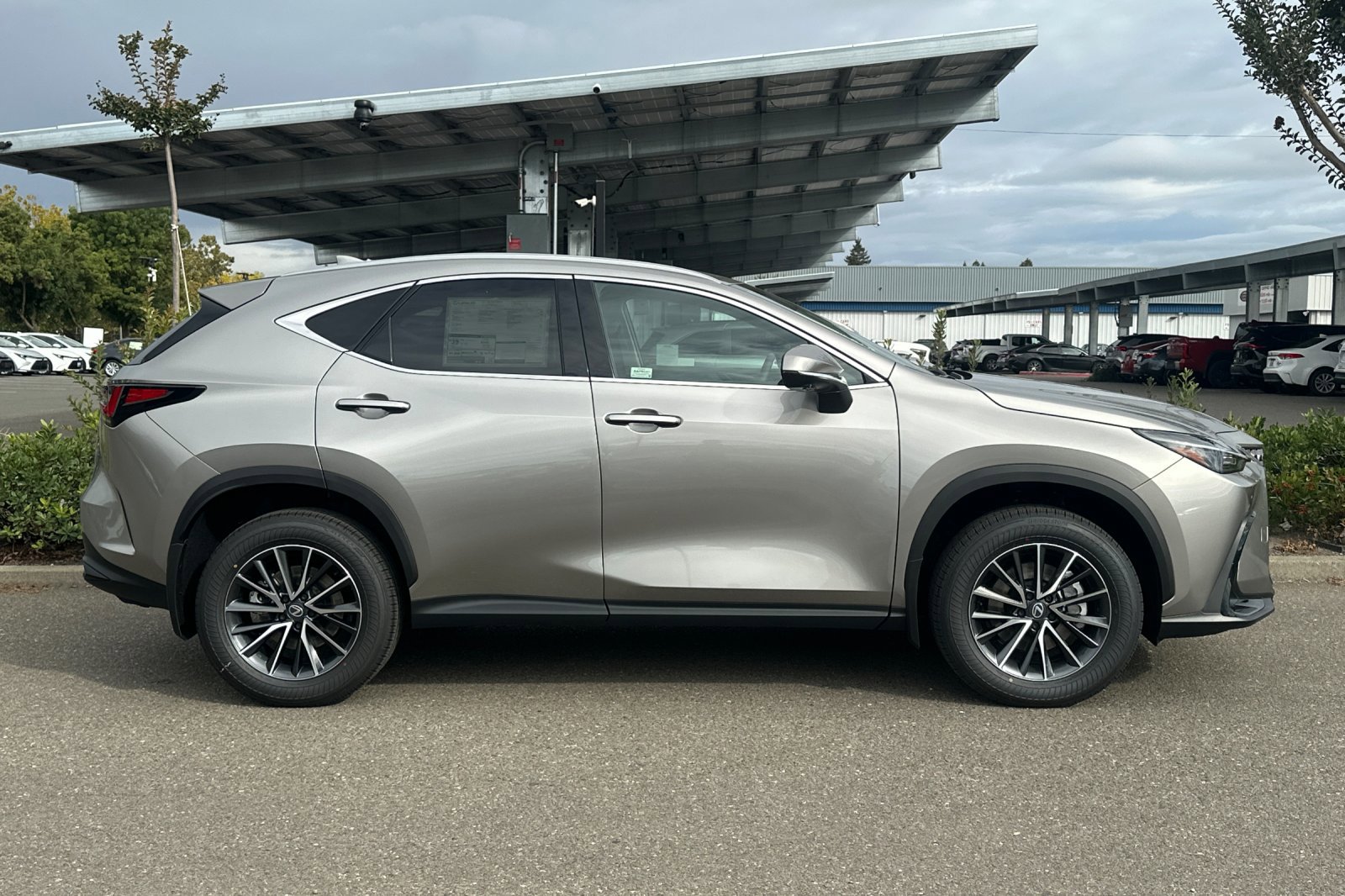 New 2026 Lexus NX 350h AWD w/ Premium Package image 3