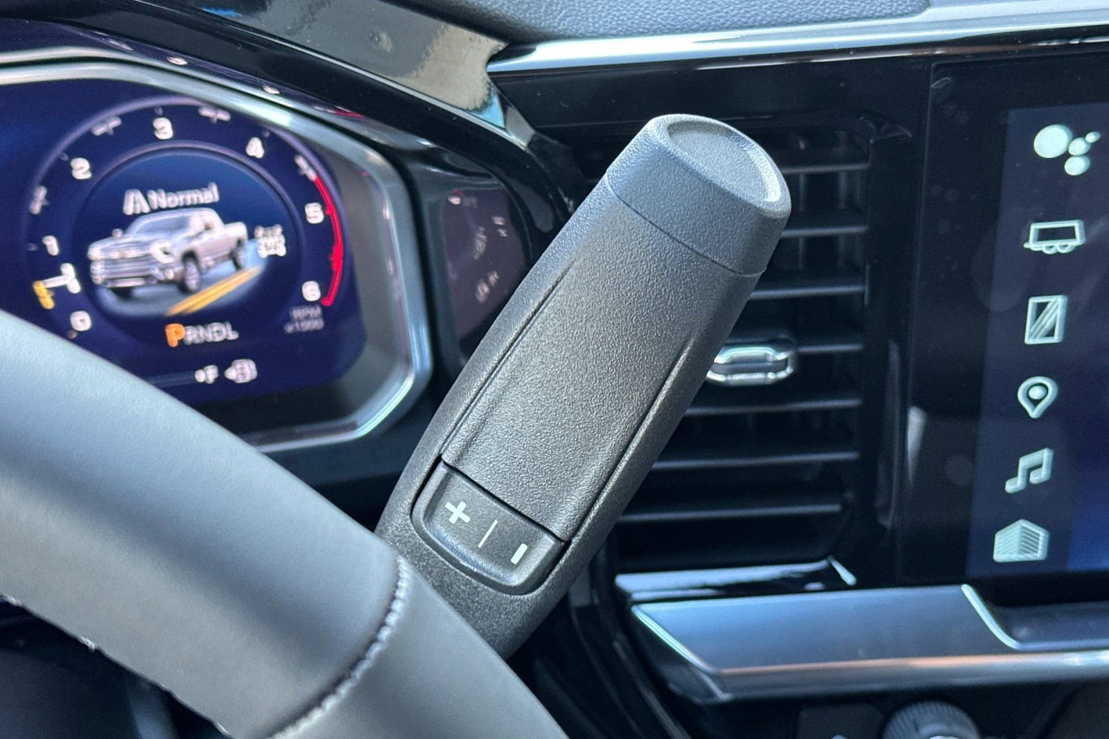 New 2026 Chevrolet Silverado 2500 High Country w/ Max Trailering Package image 23