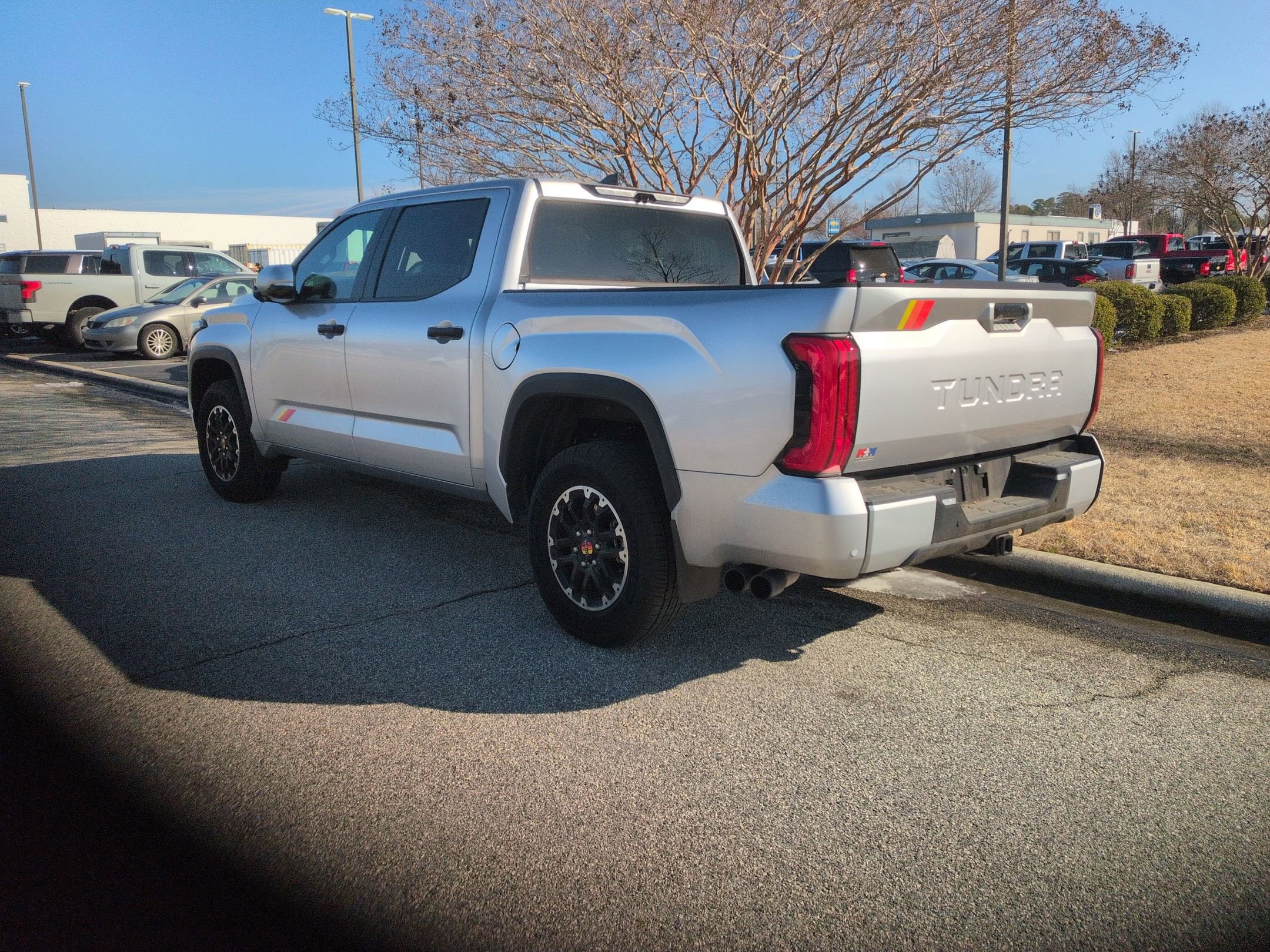 Used 2025 Toyota Tundra SR5 image 6