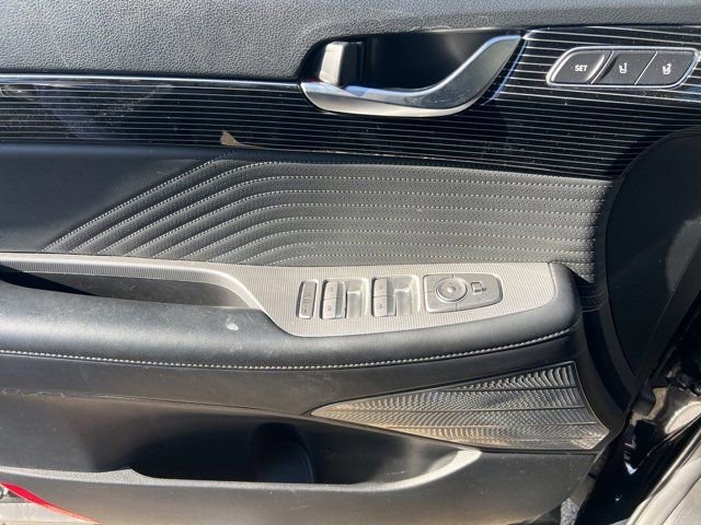 Used 2024 Hyundai Palisade Calligraphy image 12