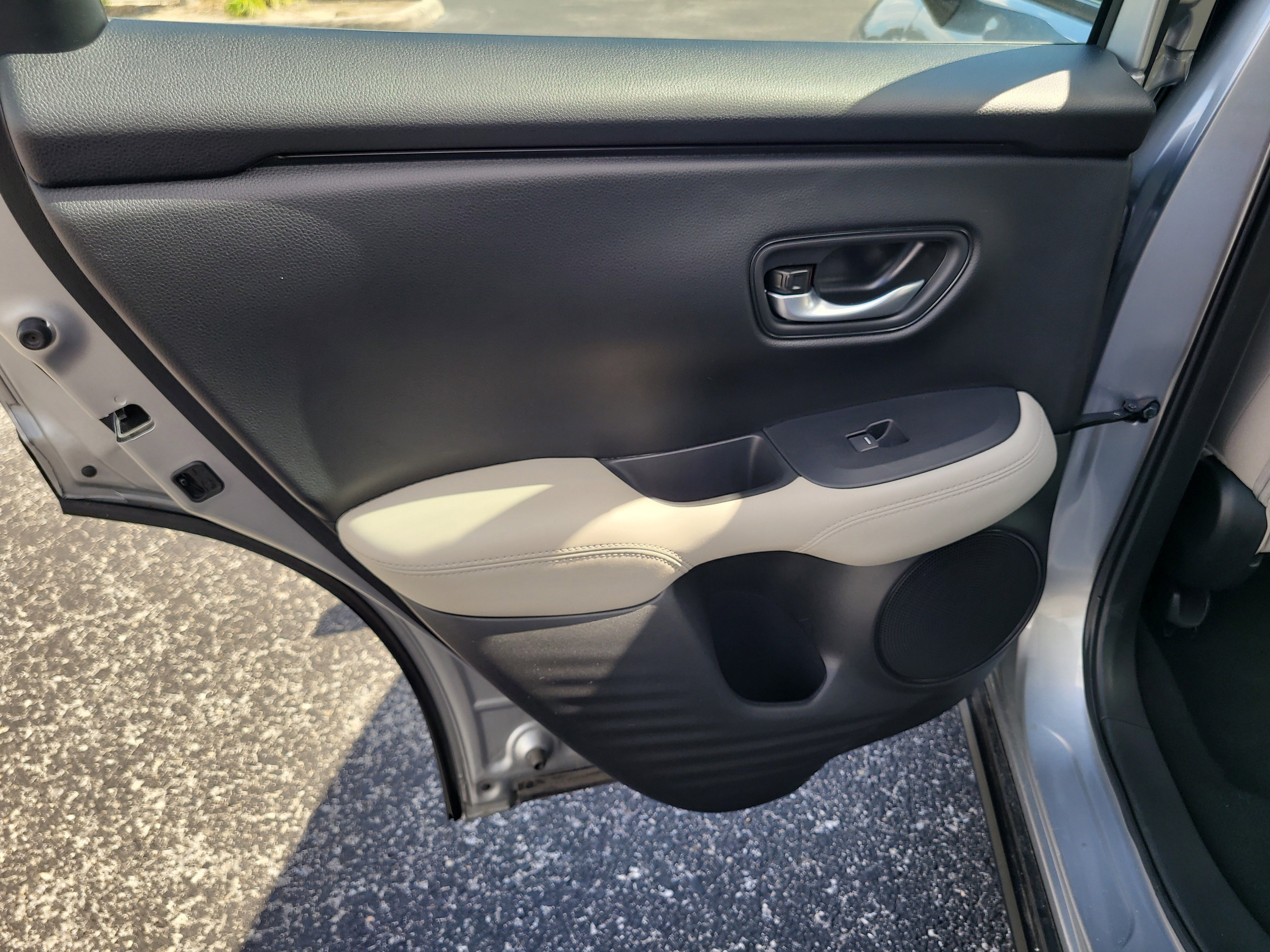 Used 2025 Honda HR-V LX image 12