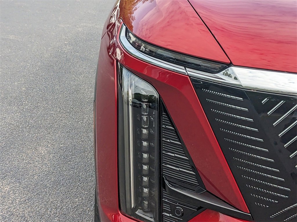 New 2026 Cadillac Vistiq Luxury w/ LPO, Floor Liner Package image 12