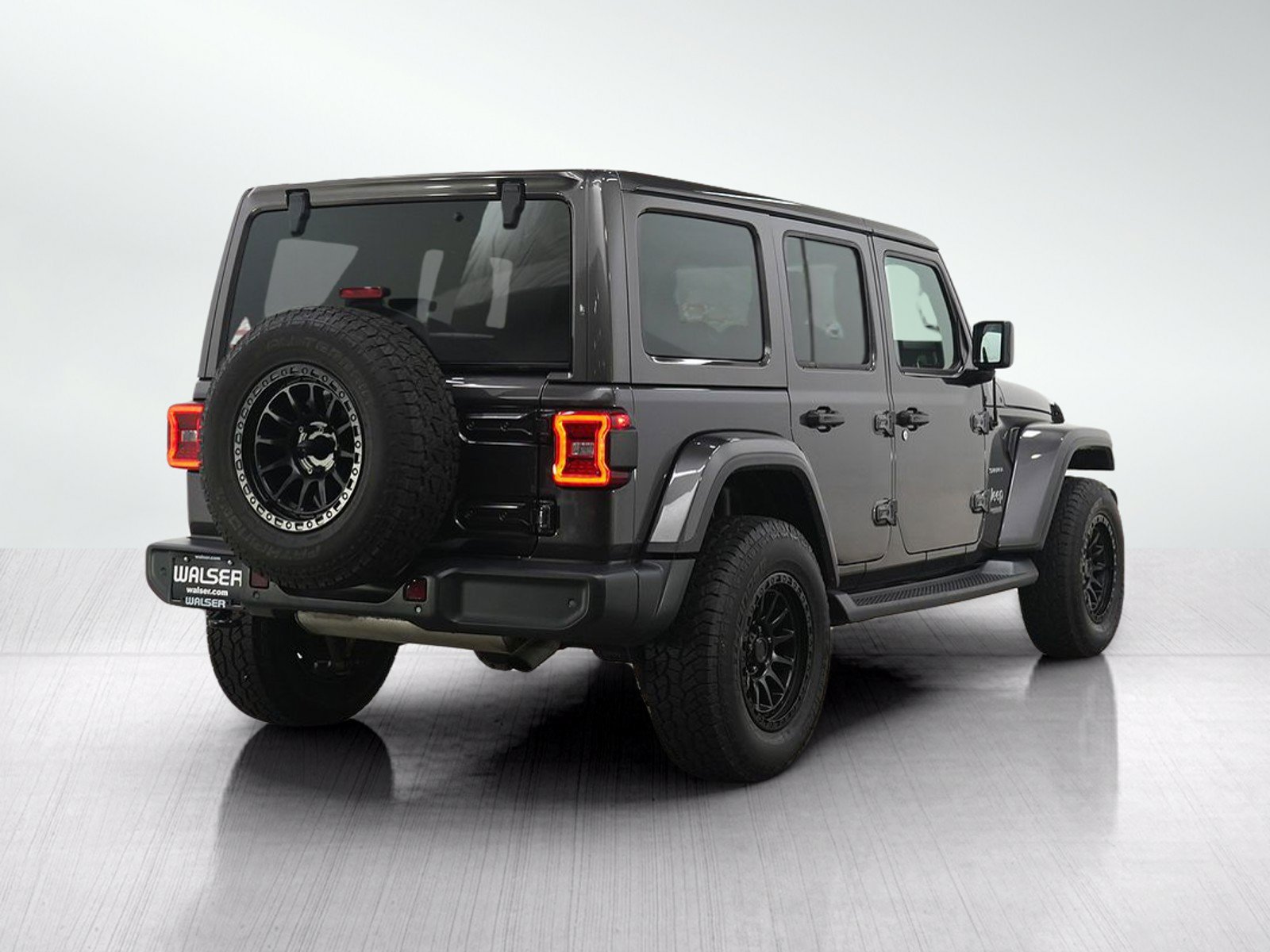 Used 2020 Jeep Wrangler Unlimited Sahara AWD/4WD image 6