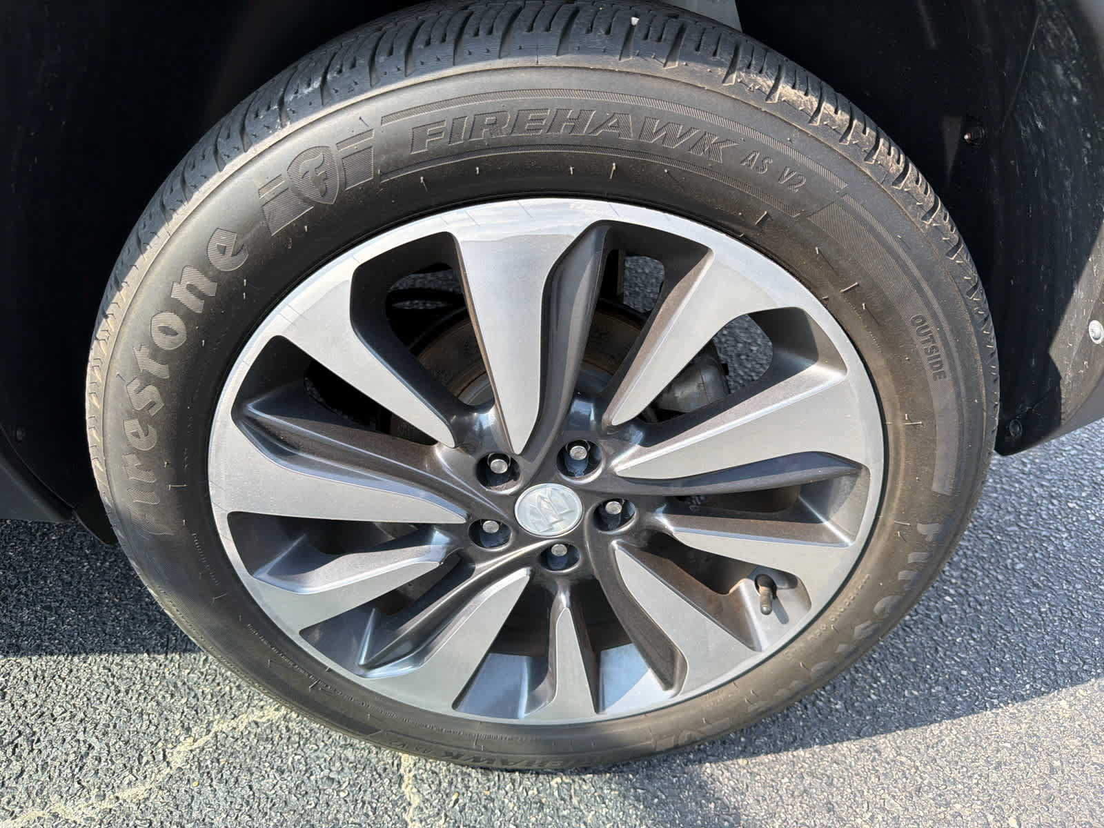 Used 2021 Buick Encore Preferred AWD/4WD image 23